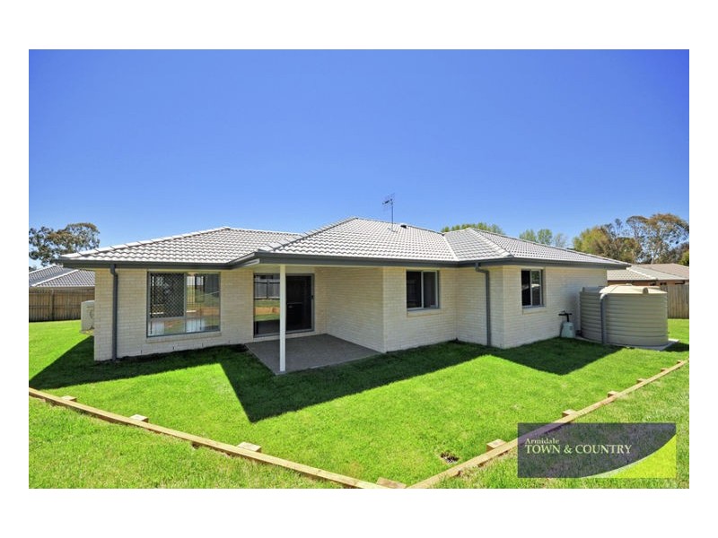 9 White Gum Place, Guyra NSW 2365