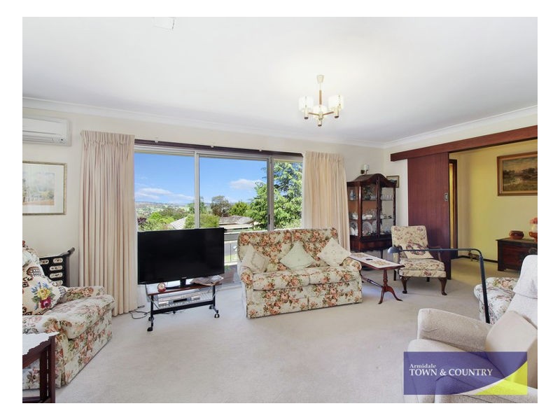 31 Campion Parade, Armidale NSW 2350