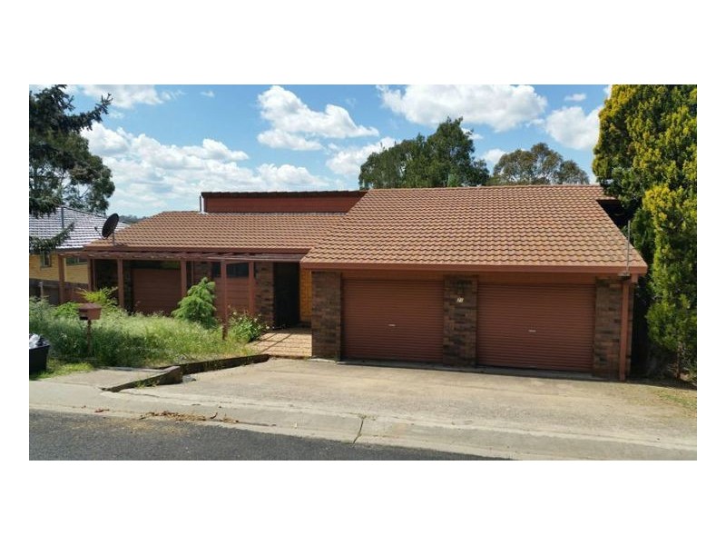 21 Laurence Avenue, Armidale NSW 2350