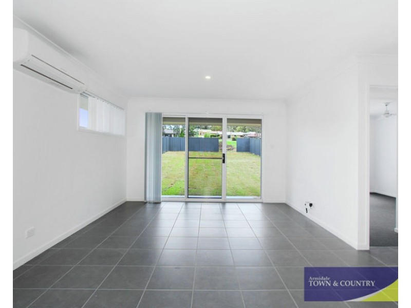 2/20 Schaefer Drive, Armidale NSW 2350