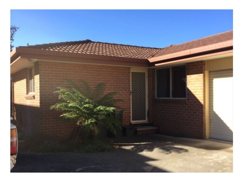 2/13 Richardson Avenue, Armidale NSW 2350
