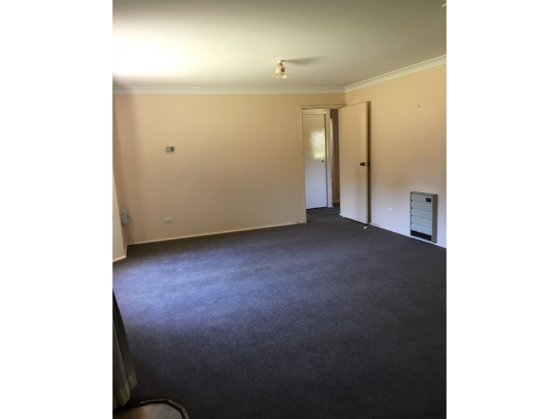 2/13 Richardson Avenue, Armidale NSW 2350