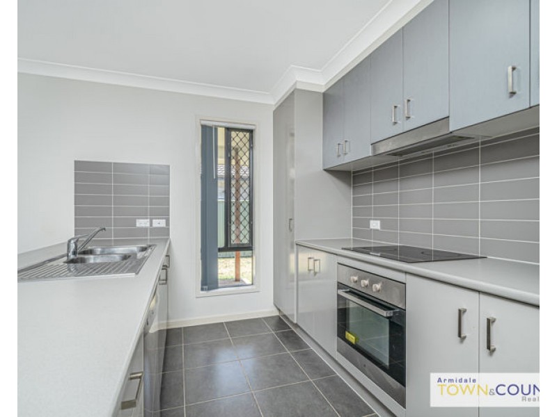 14 Link Road, Armidale NSW 2350