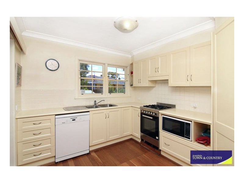 17 Richarson Avenue, Armidale NSW 2350