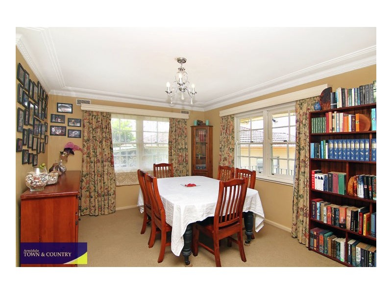 17 Richarson Avenue, Armidale NSW 2350