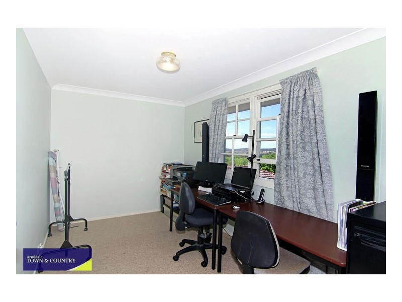 17 Richarson Avenue, Armidale NSW 2350