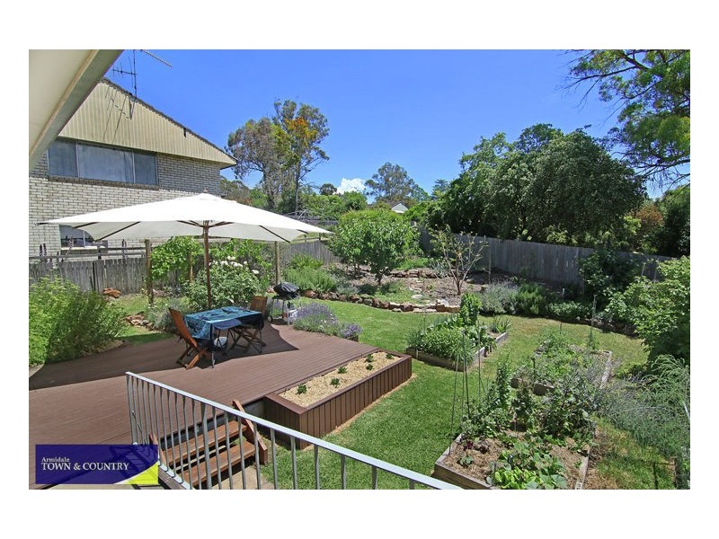 17 Richarson Avenue, Armidale NSW 2350