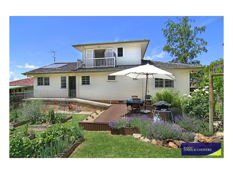 17 Richarson Avenue, Armidale NSW 2350