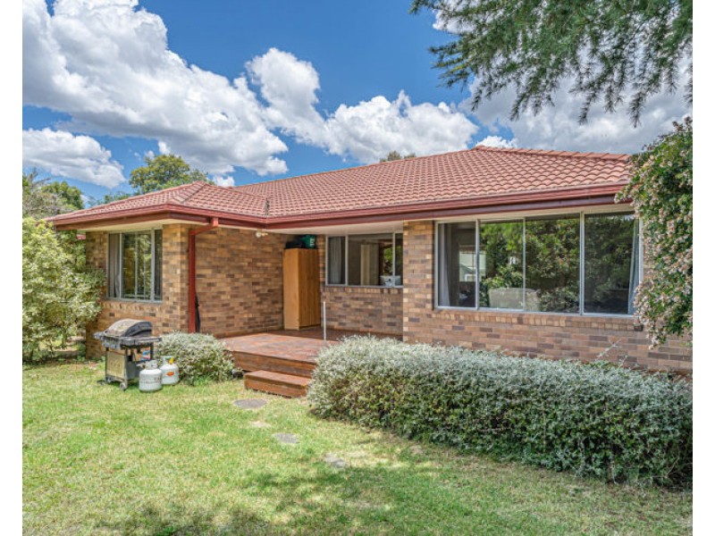 30 Burgess Street, Armidale NSW 2350
