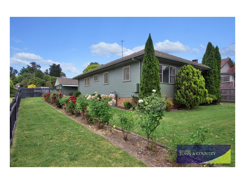 30 Marsh Street, Armidale NSW 2350