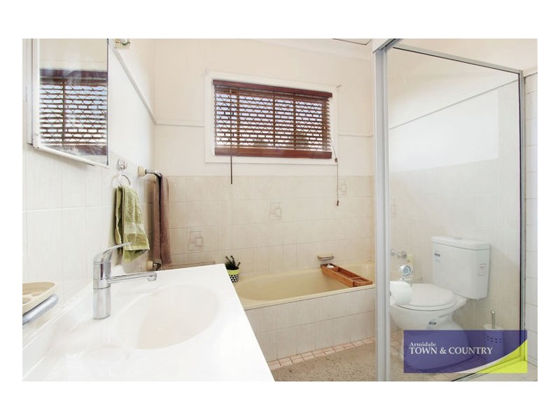 30 Marsh Street, Armidale NSW 2350