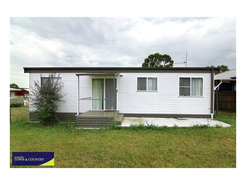 22 Dale Crescent, Armidale NSW 2350