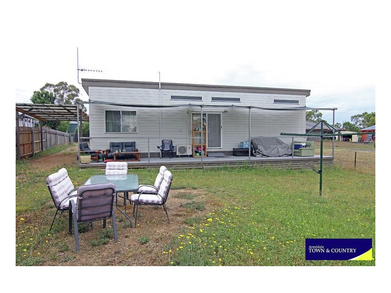 22 Dale Crescent, Armidale NSW 2350