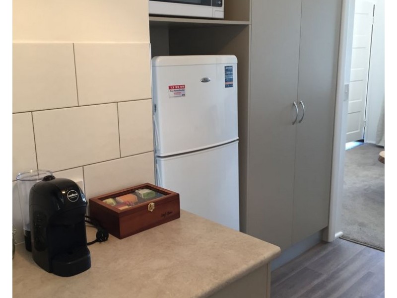 2/12 College Avenue, Armidale NSW 2350