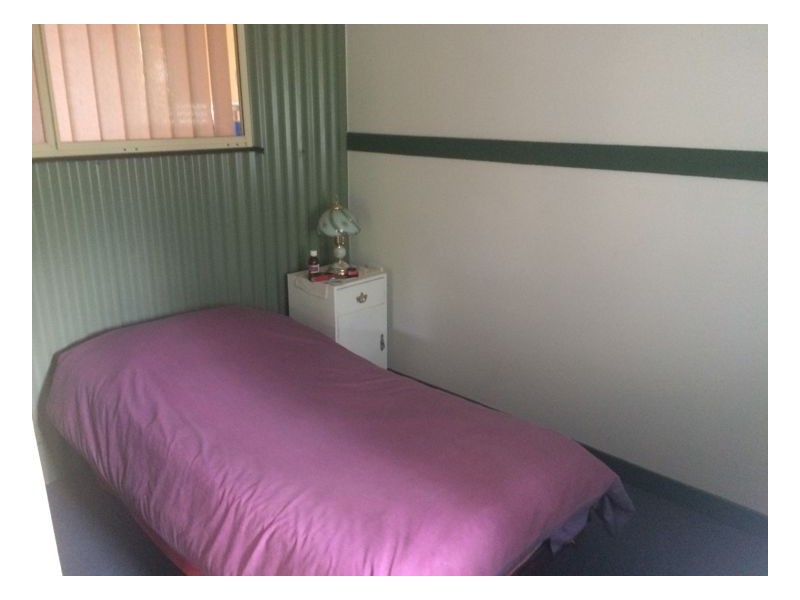 11 Queen Street, Hillgrove NSW 2350