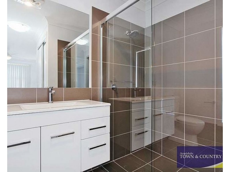 1/24 Schaefer Drive, Armidale NSW 2350