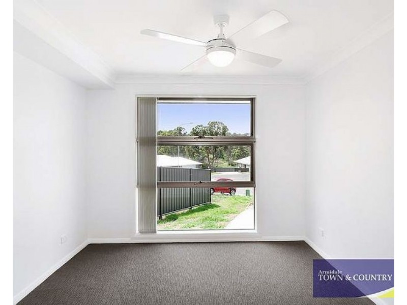 1/24 Schaefer Drive, Armidale NSW 2350