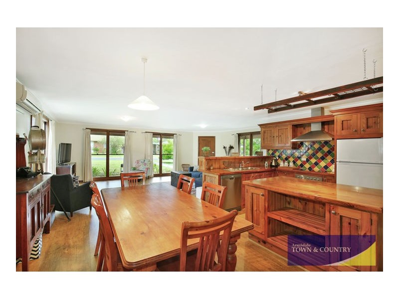 5 Holloway Street, Armidale NSW 2350