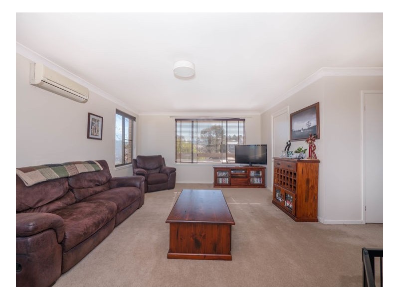 212 Erskine Street, Armidale NSW 2350