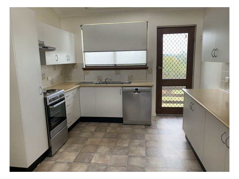 212 Erskine Street, Armidale NSW 2350