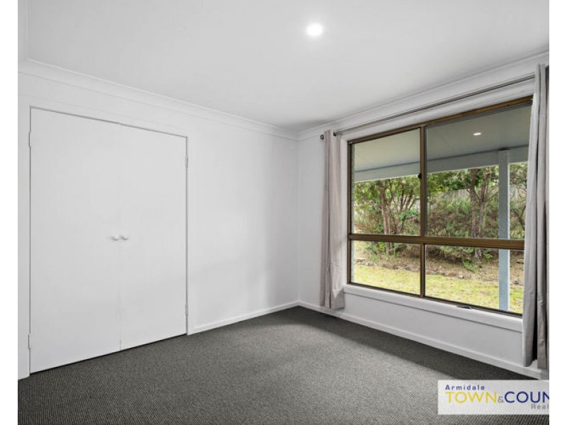 30 Verna Close, Armidale NSW 2350