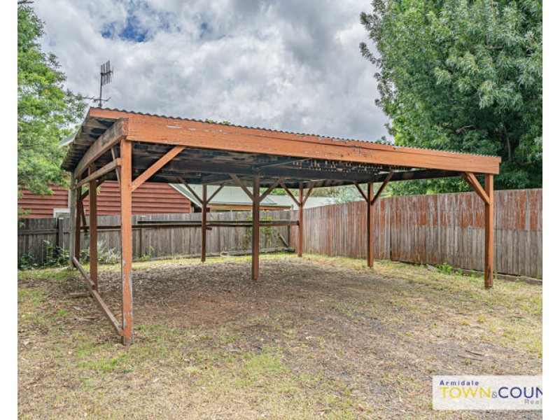 30 Verna Close, Armidale NSW 2350