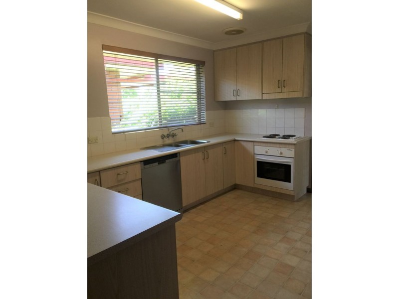 11 Mckeon Avenue, Armidale NSW 2350