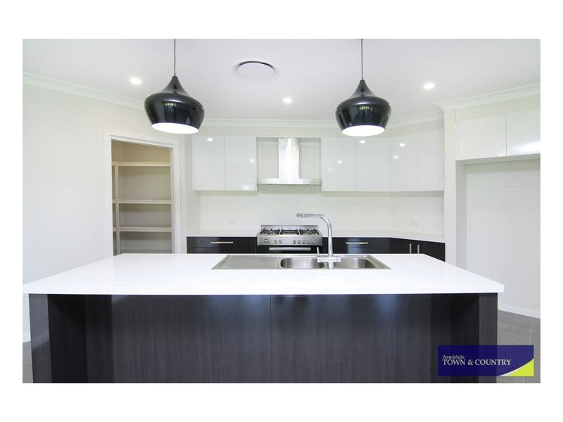 3 Campbell Parade, Armidale NSW 2350