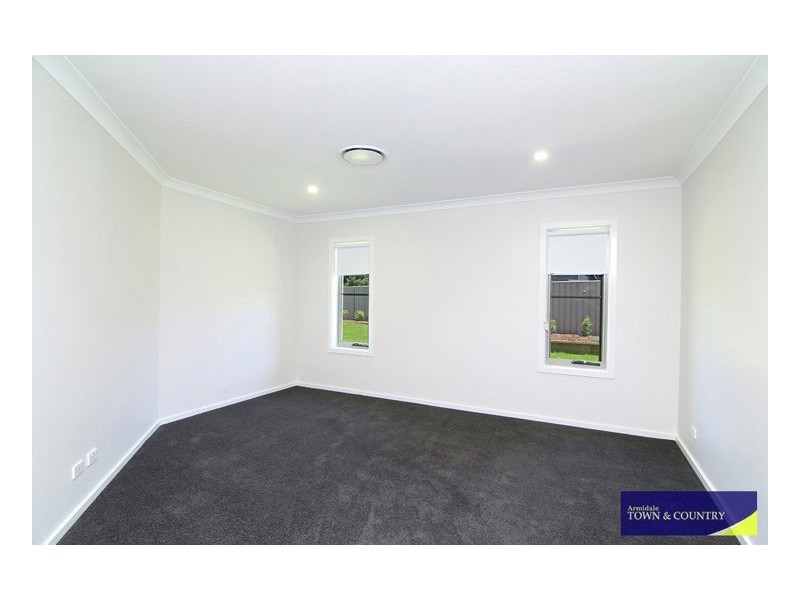 3 Campbell Parade, Armidale NSW 2350