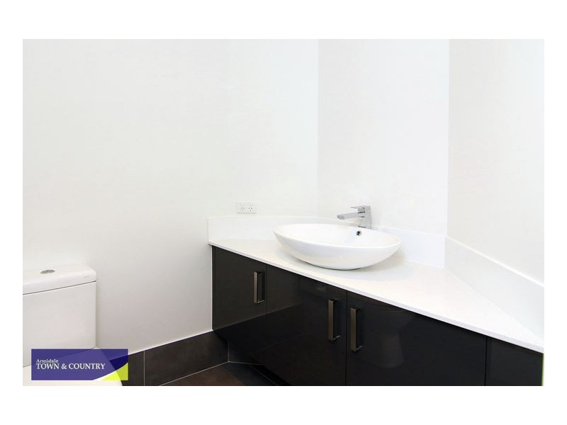 3 Campbell Parade, Armidale NSW 2350