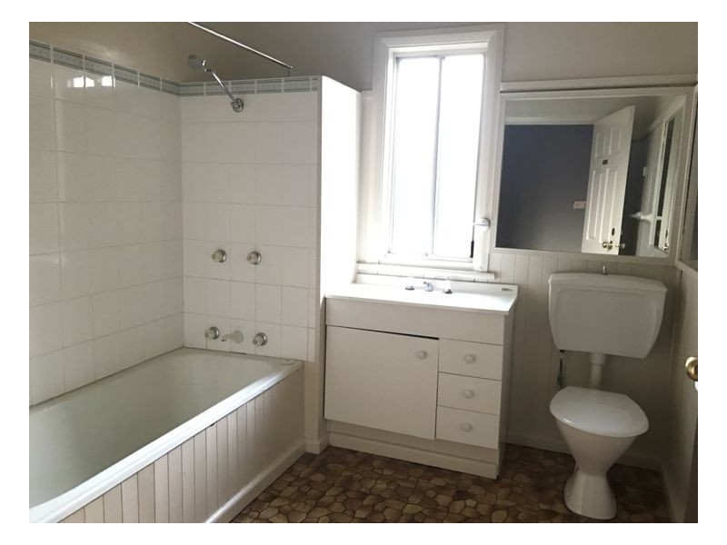 115 Erskine Street, Armidale NSW 2350