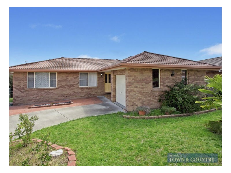 96 Fittler Close, Armidale NSW 2350