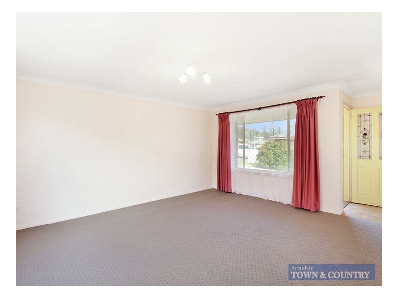 96 Fittler Close, Armidale NSW 2350