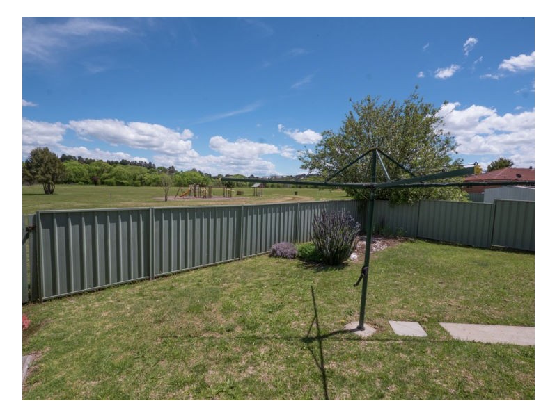 6 Chandler Close, Armidale NSW 2350