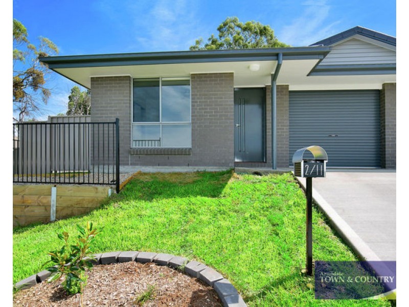 2/11 Grandview Crescent, Armidale NSW 2350