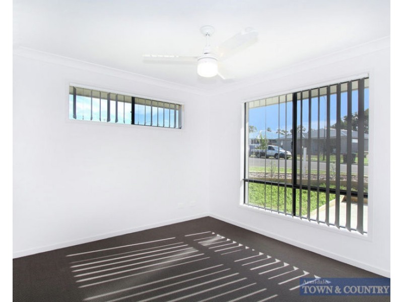 16 Holmfield Drive, Armidale NSW 2350