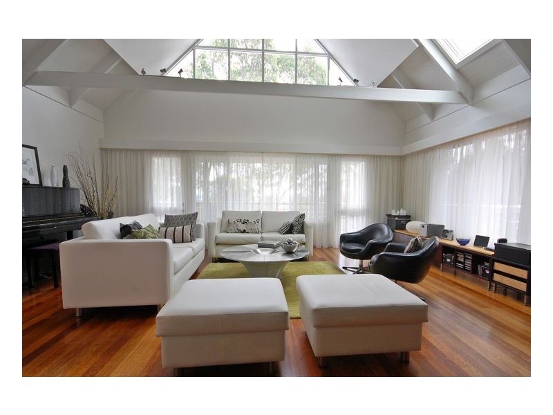 9 Oak Tree Drive, Armidale NSW 2350