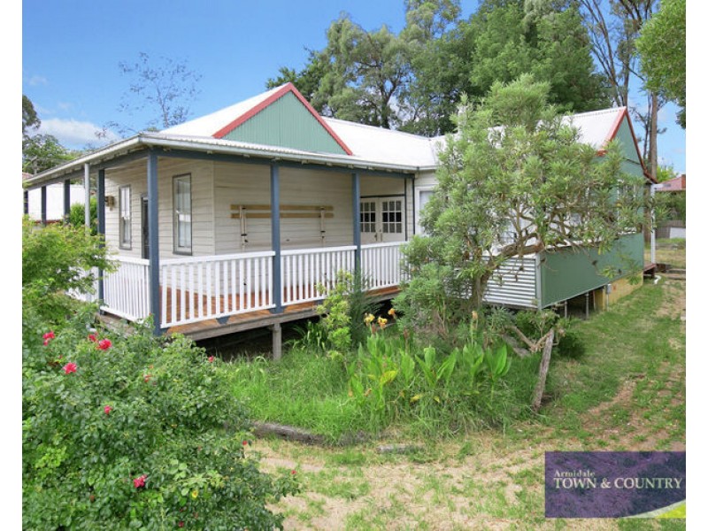 2 Jewell Avenue, Armidale NSW 2350