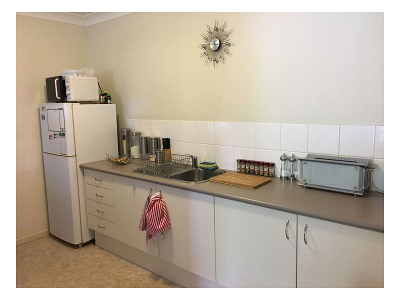 63/80-92 Queen Elizabeth Drive, Armidale NSW 2350