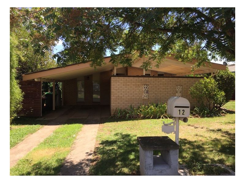 12 Judith Street, Armidale NSW 2350