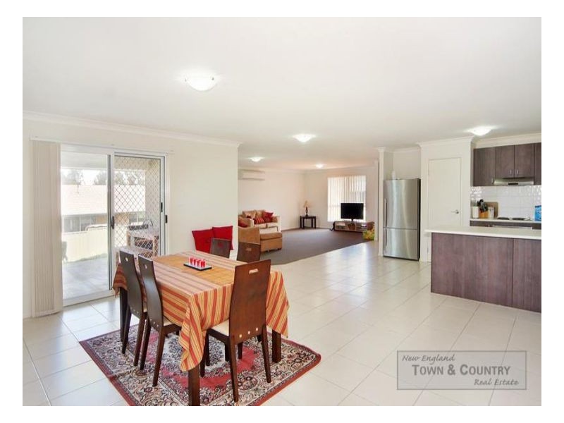 5 Earle Page Drive, Armidale NSW 2350