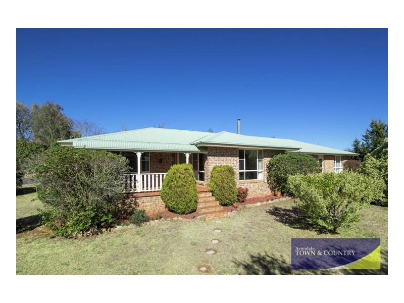 4 Westview Road, Armidale NSW 2350