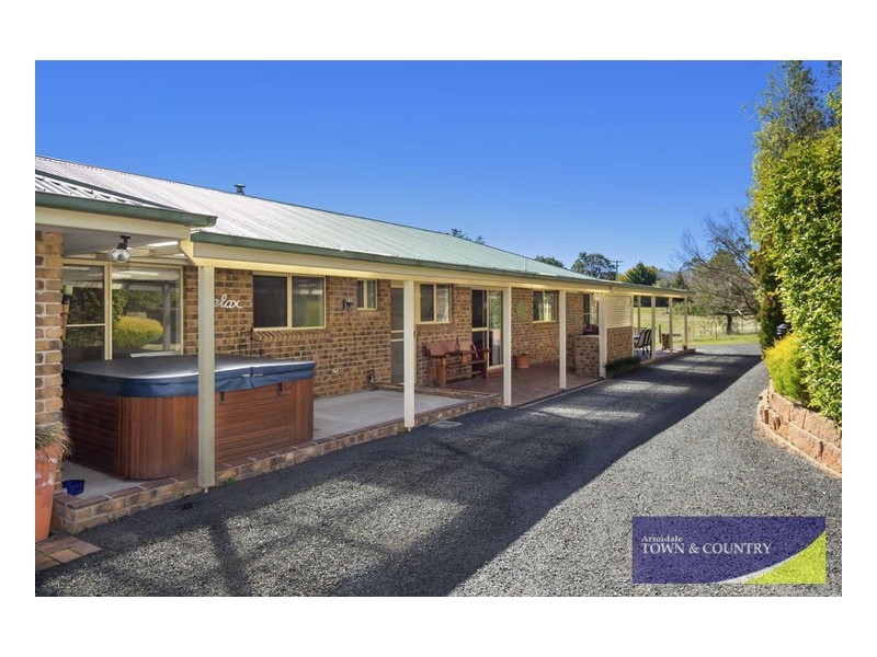 4 Westview Road, Armidale NSW 2350