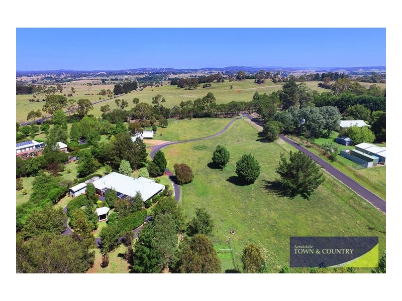 4 Westview Road, Armidale NSW 2350