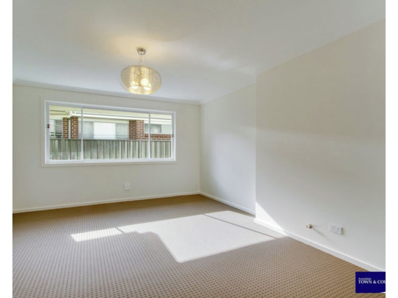 16 Albion Close, Armidale NSW 2350