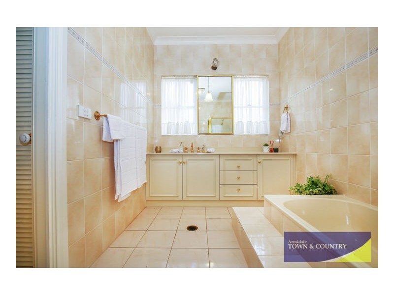 38 The Avenue, Armidale NSW 2350