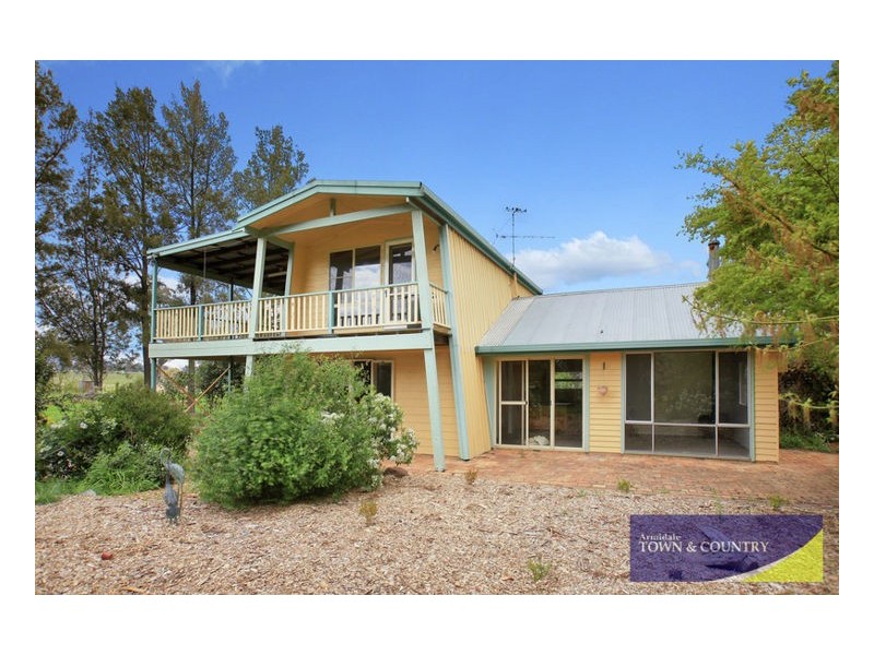 50 Holloway Lane, Armidale NSW 2350