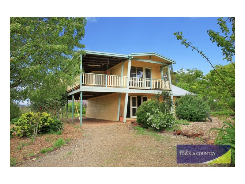 50 Holloway Lane, Armidale NSW 2350