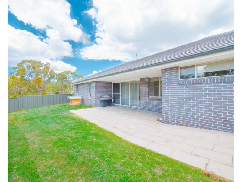 4 McGrath Place, Armidale NSW 2350