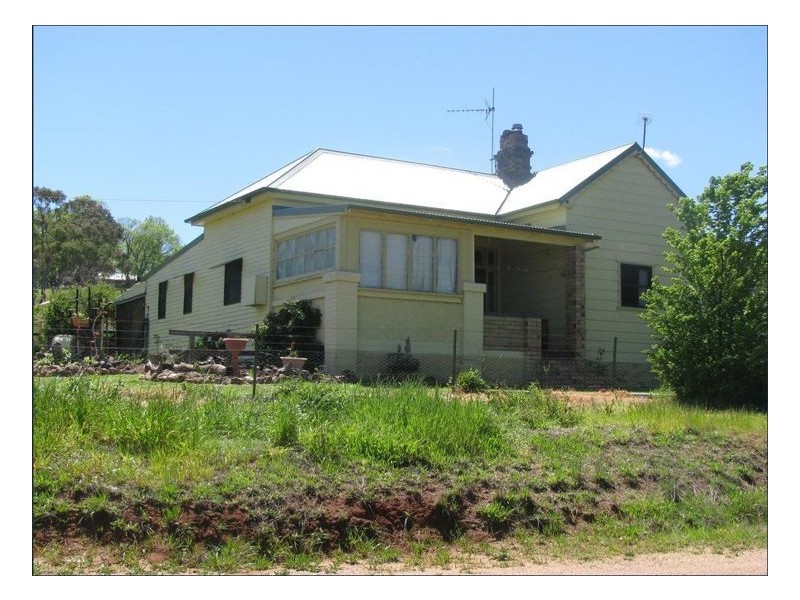 267 Long Swamp Road, Armidale NSW 2350